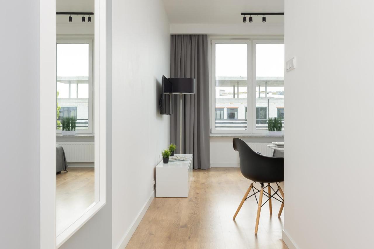Wola Pet-Friendly Apartments With Ac Slawinska By Noclegi Renters وارسو المظهر الخارجي الصورة