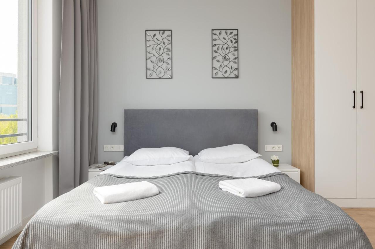 Wola Pet-Friendly Apartments With Ac Slawinska By Noclegi Renters وارسو المظهر الخارجي الصورة