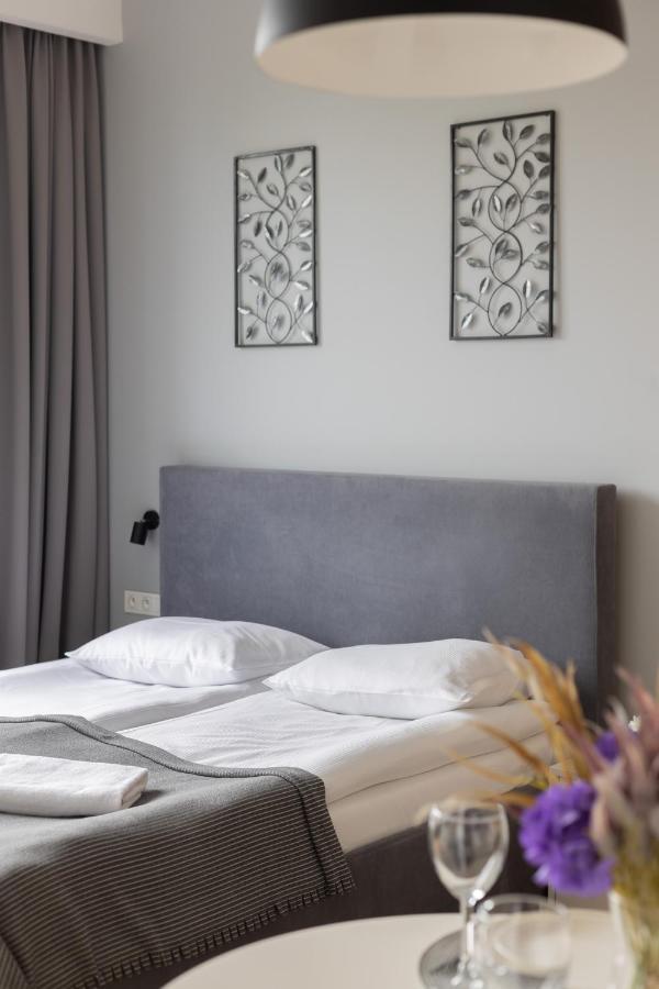 Wola Pet-Friendly Apartments With Ac Slawinska By Noclegi Renters وارسو المظهر الخارجي الصورة