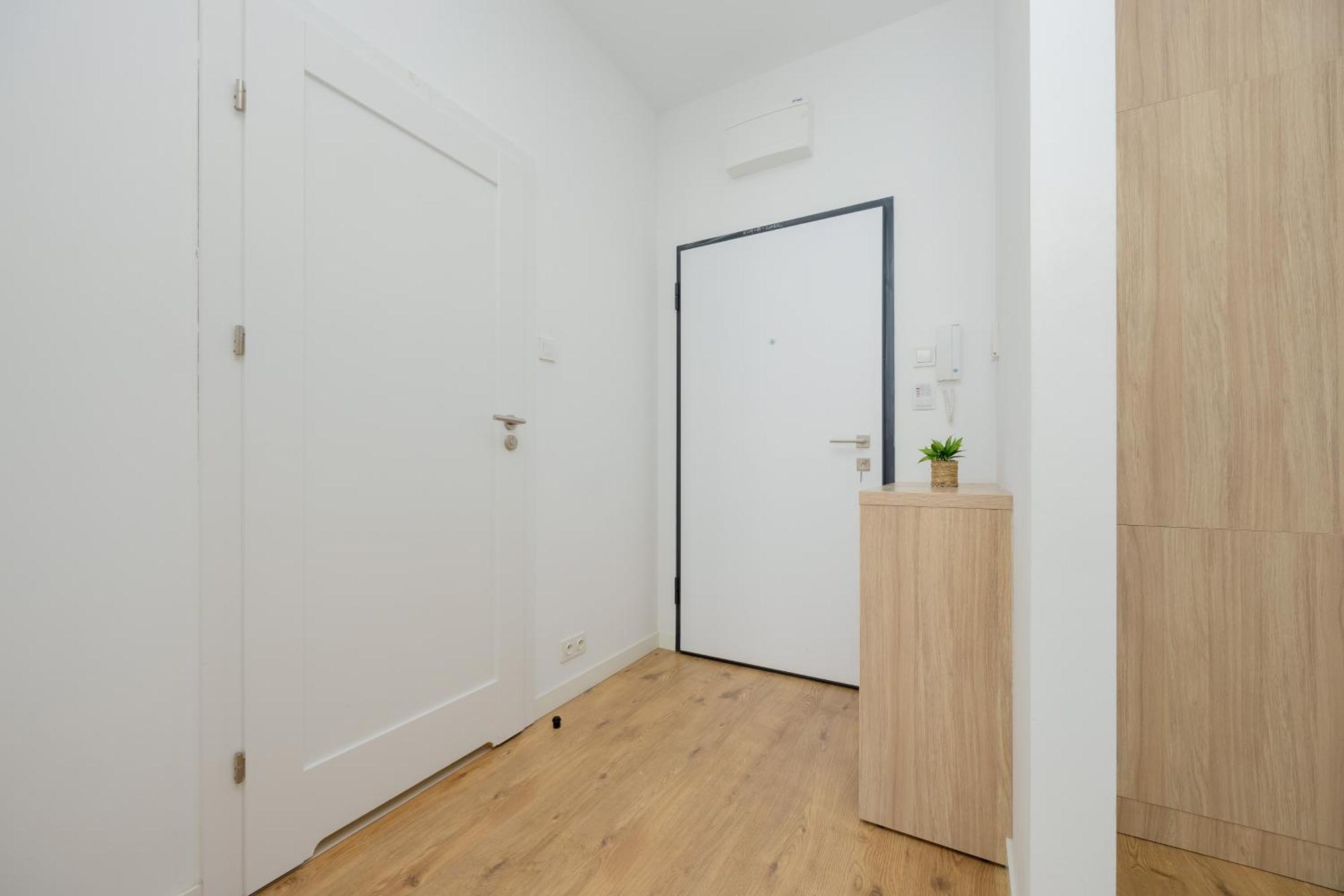 Wola Pet-Friendly Apartments With Ac Slawinska By Noclegi Renters وارسو المظهر الخارجي الصورة