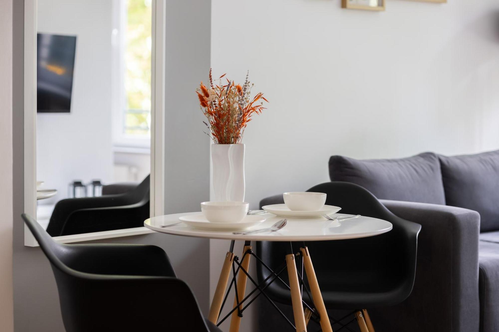 Wola Pet-Friendly Apartments With Ac Slawinska By Noclegi Renters وارسو المظهر الخارجي الصورة